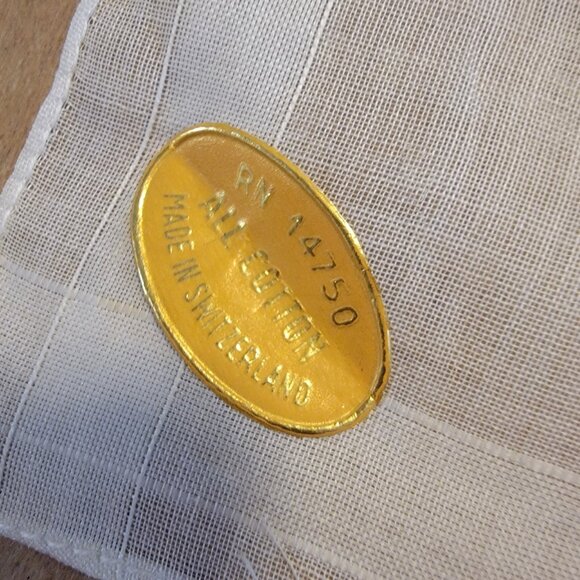 Vintage Hankies Hand Embroidered Handkerchief Floral 100% Cotton Switzerland NWT - Picture 5 of 6